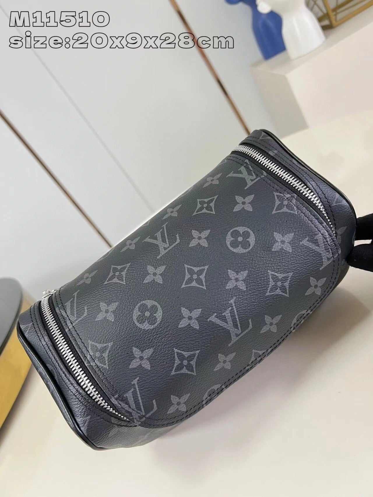 LOUIS VUITTON BAG