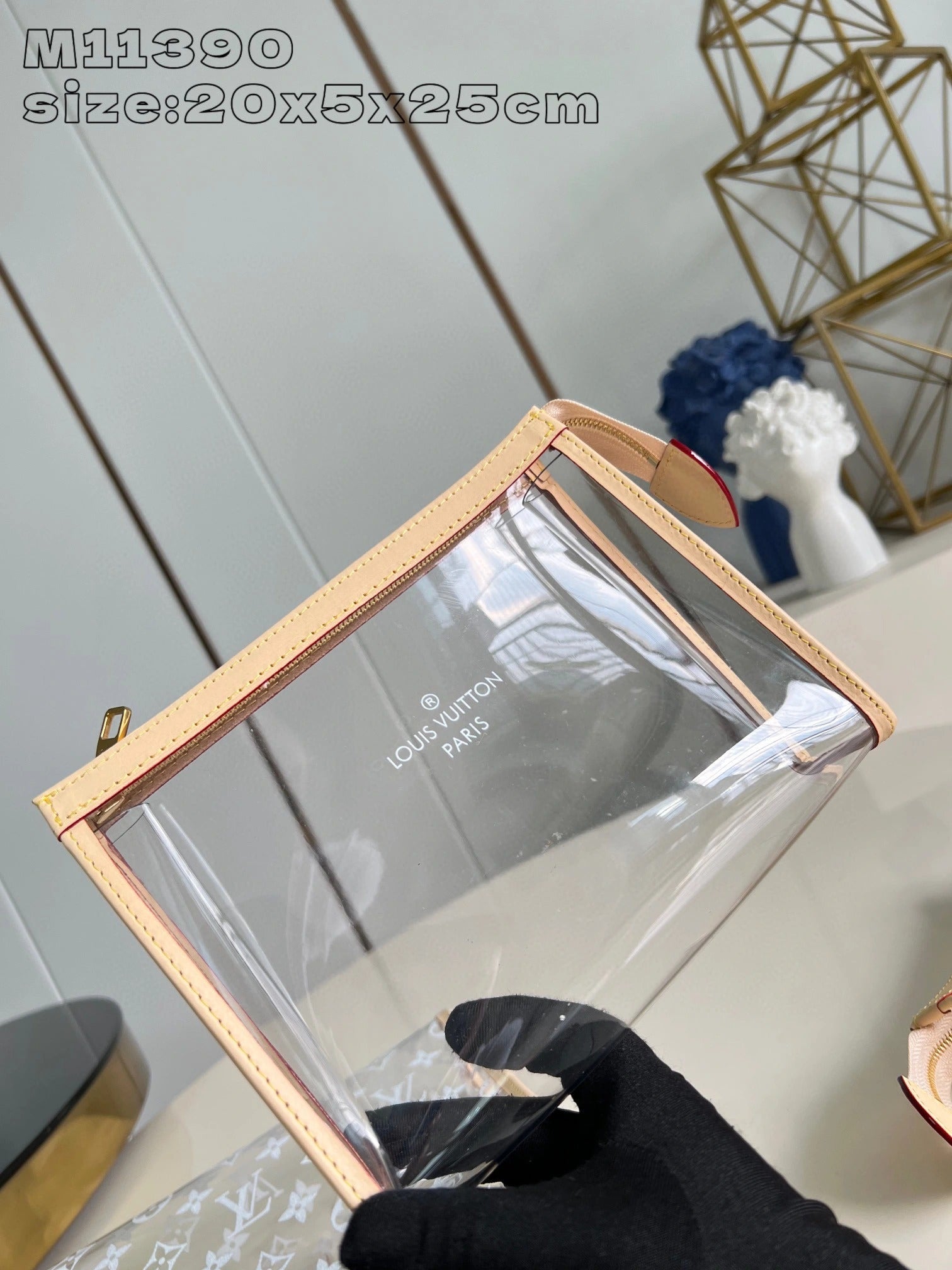 LOUIS VUITTON BAG