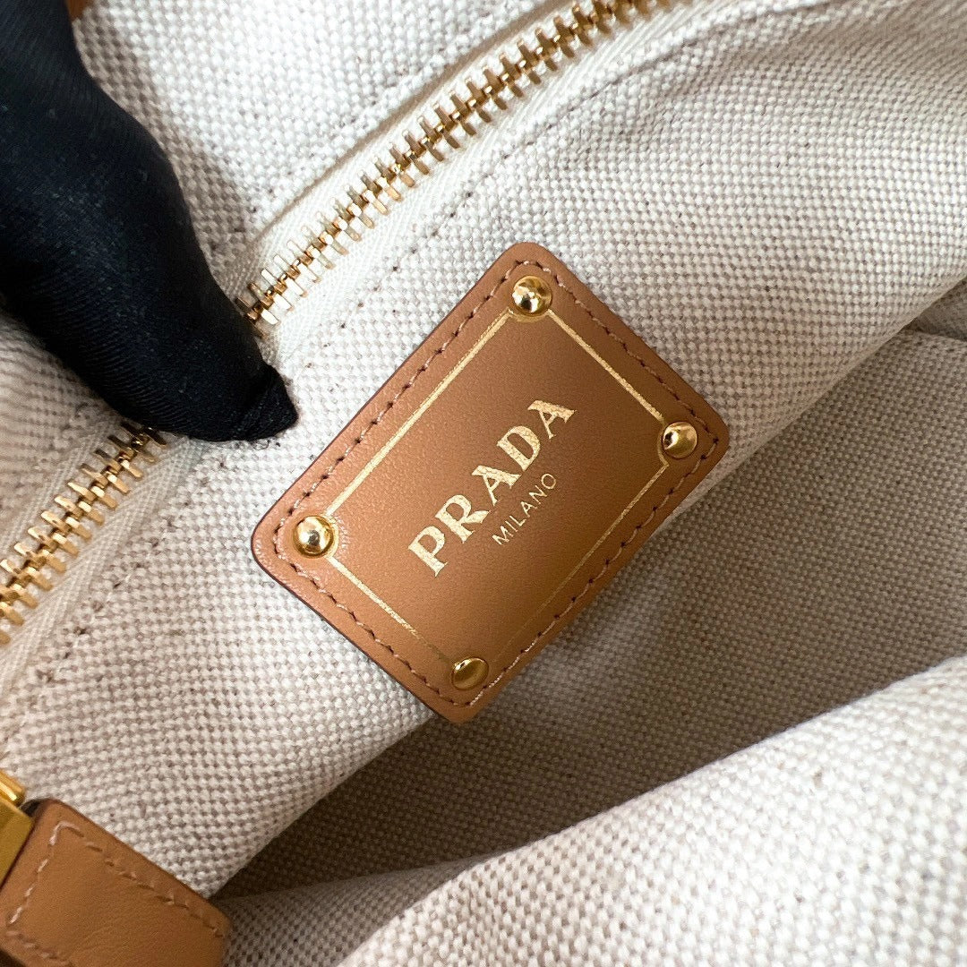 PRADA BAG