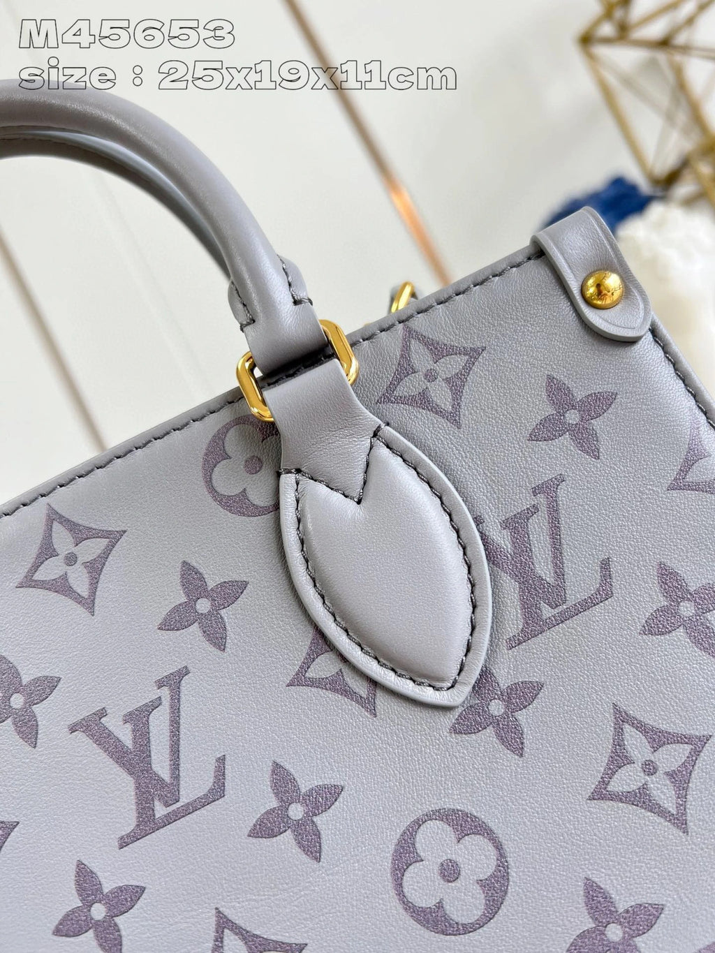 LOUIS VUITTON BAG