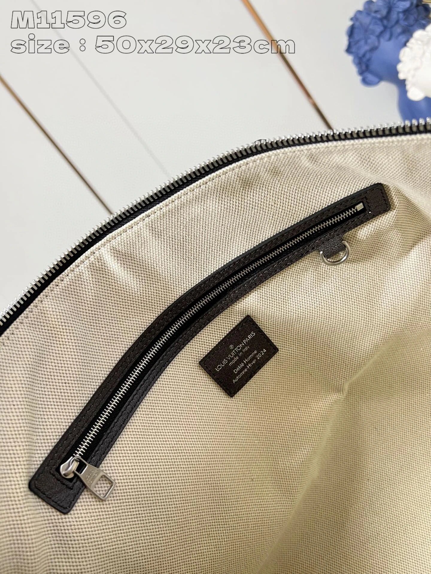 LOUIS VUITTON BAG