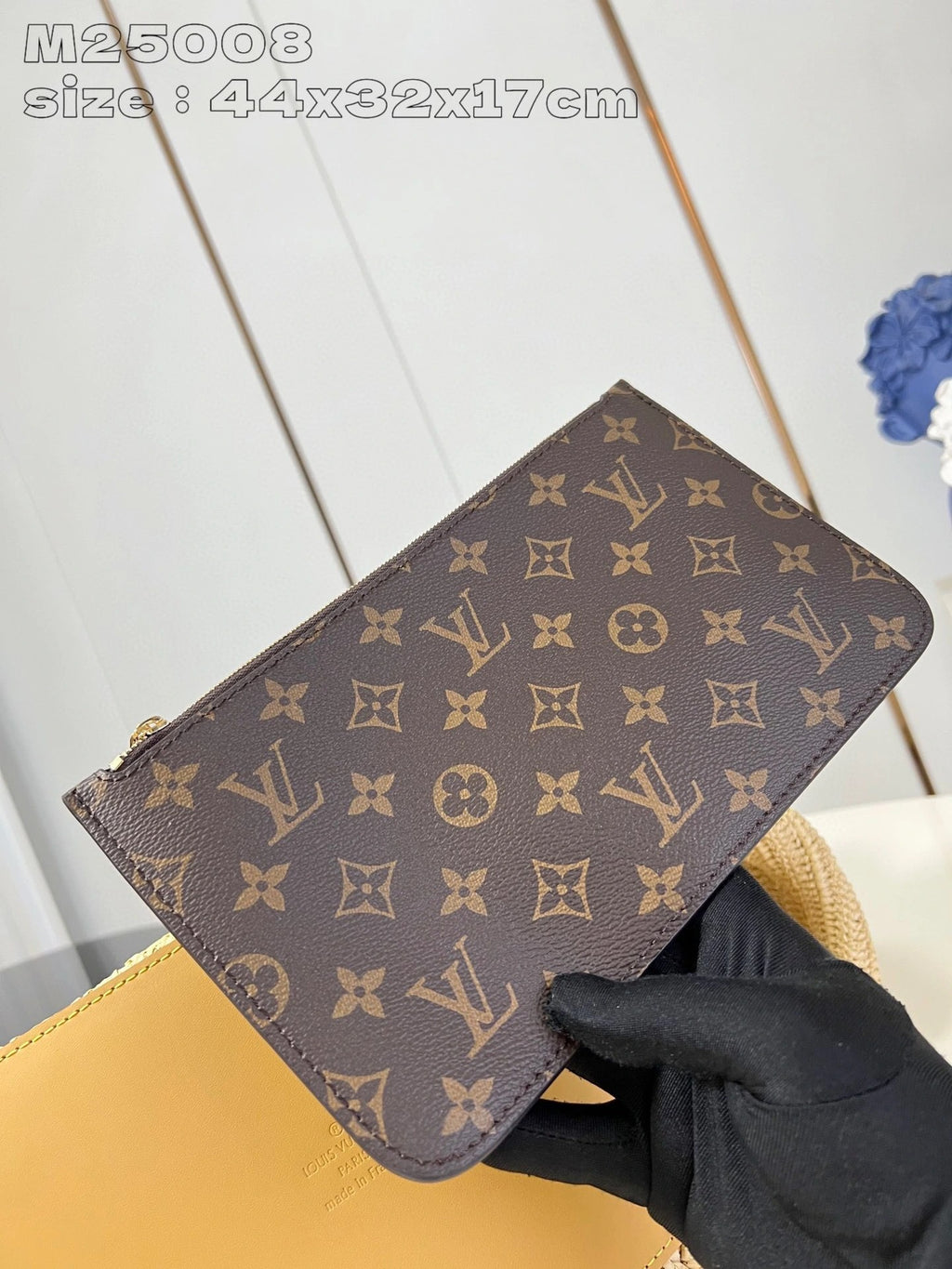 LOUIS VUITTON BAG