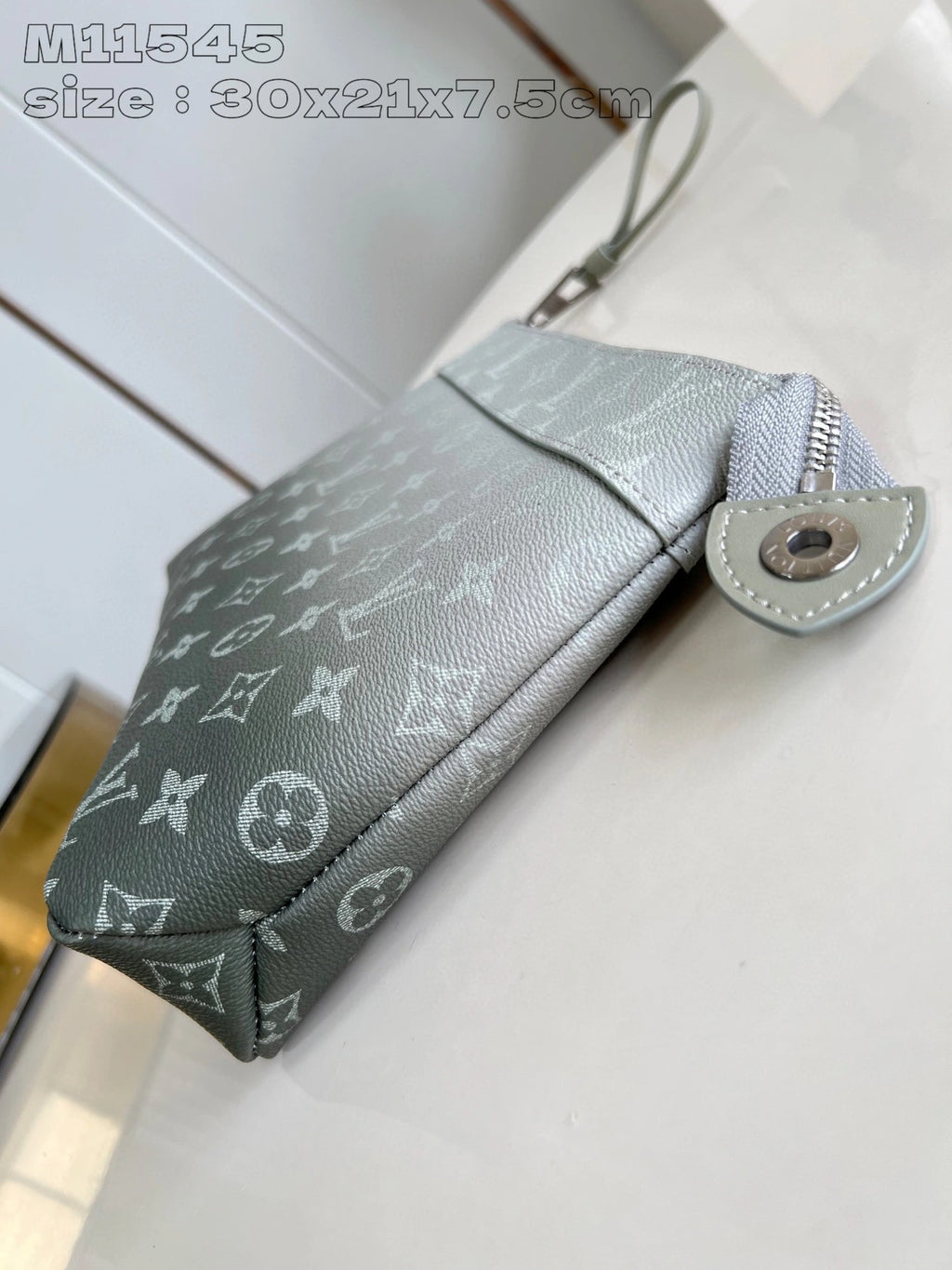 LOUIS VUITTON BAG