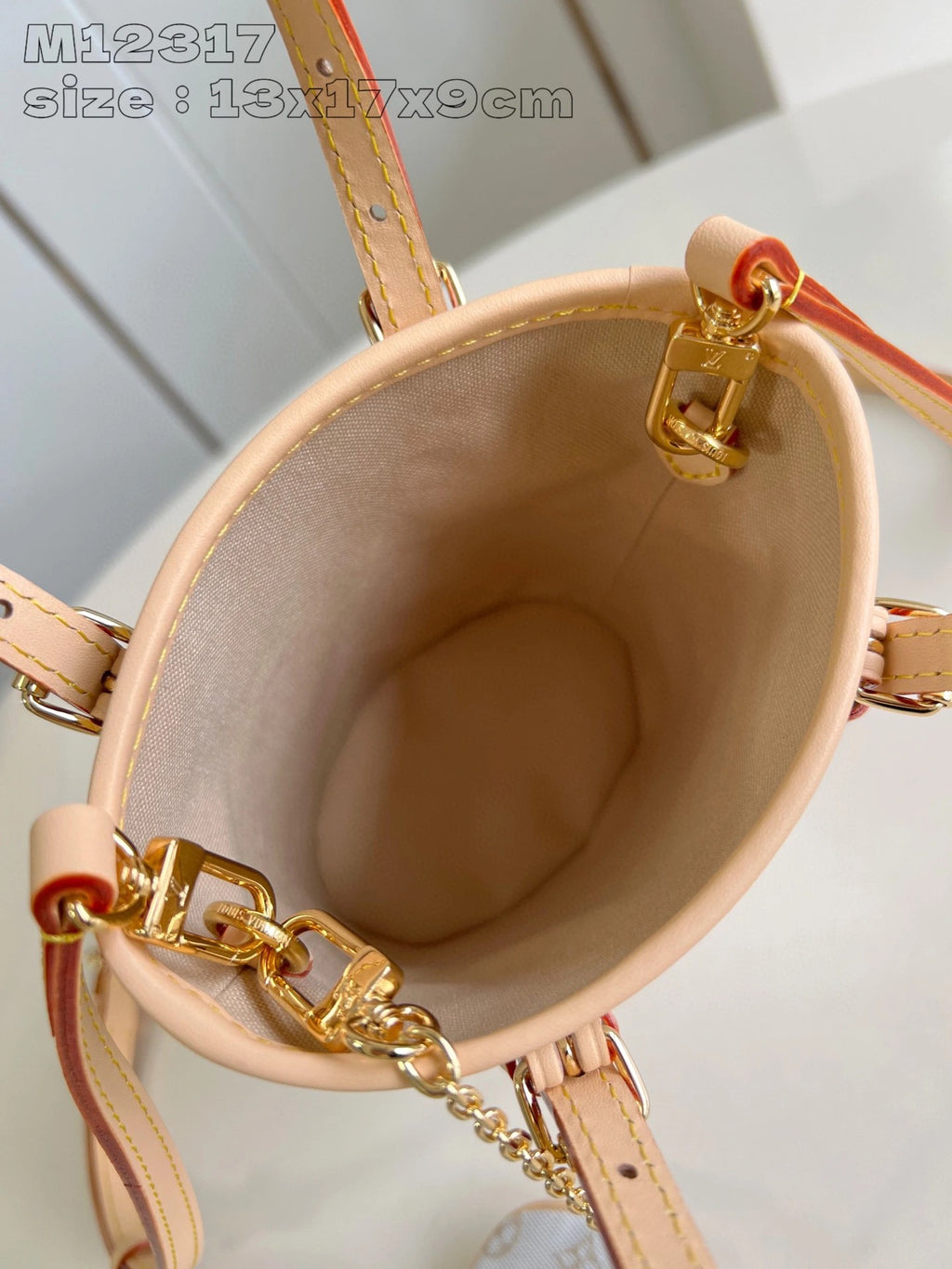 LOUIS VUITTON BAG