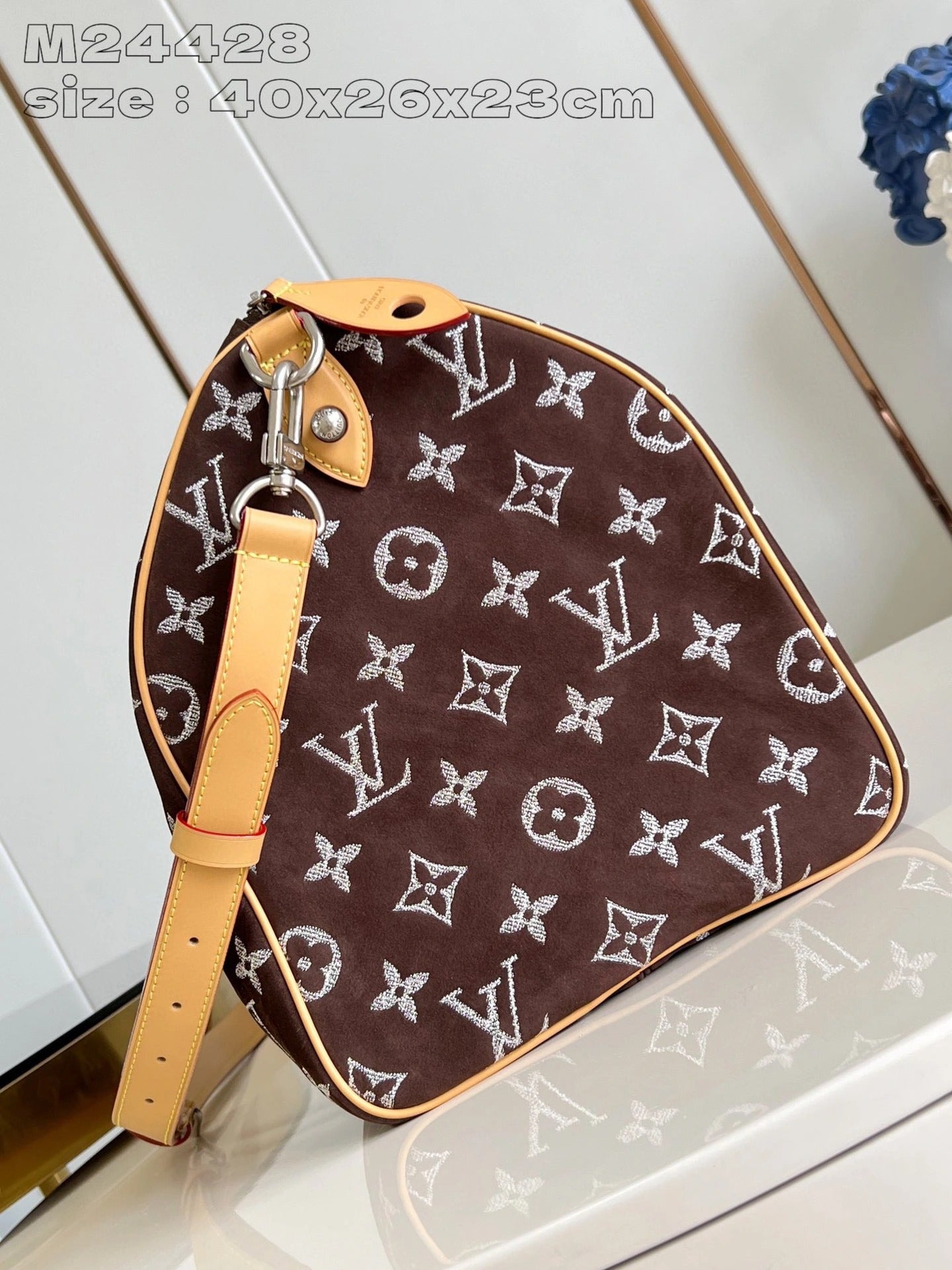 LOUIS VUITTON BAG