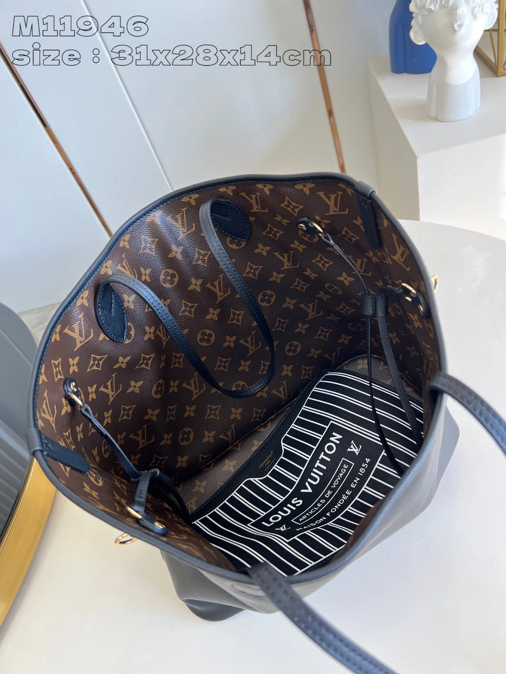 LOUIS VUITTON BAG