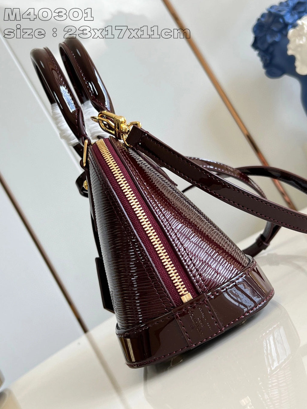 LOUIS VUITTON BAG