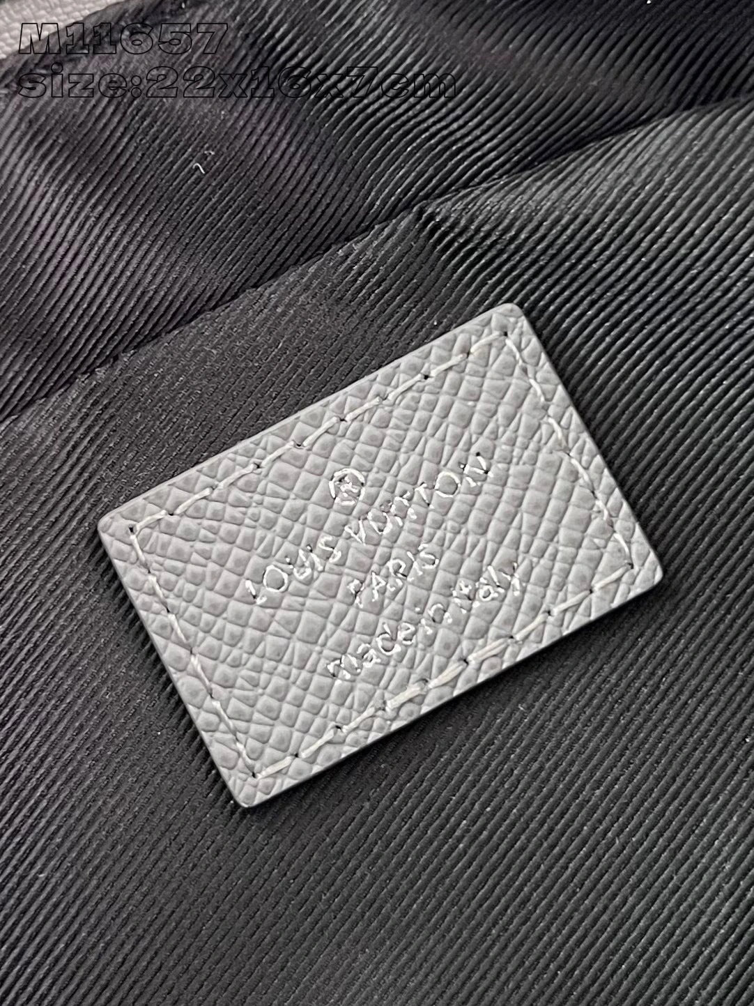 LOUIS VUITTON BAG