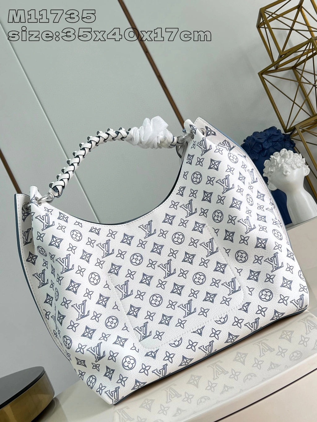 LOUIS VUITTON BAG