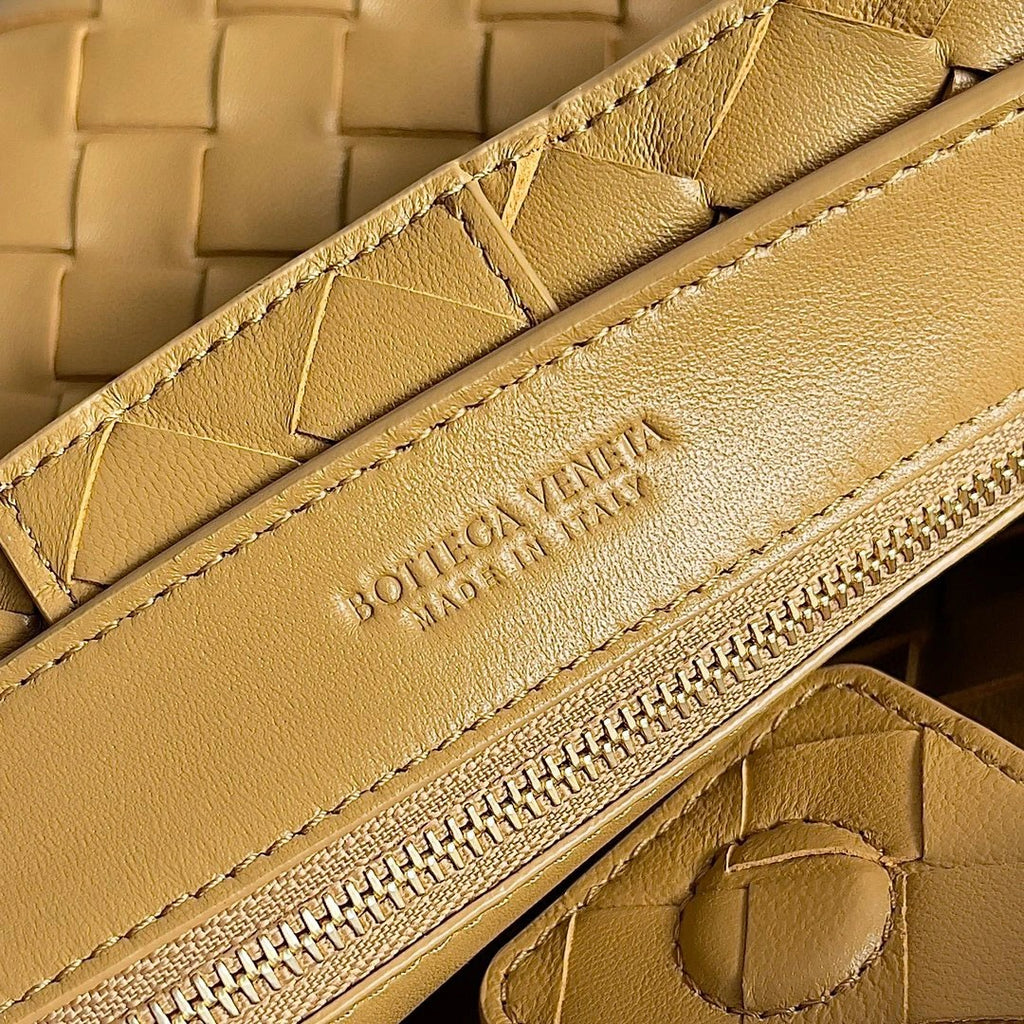 BOTTECA VENETA BAG