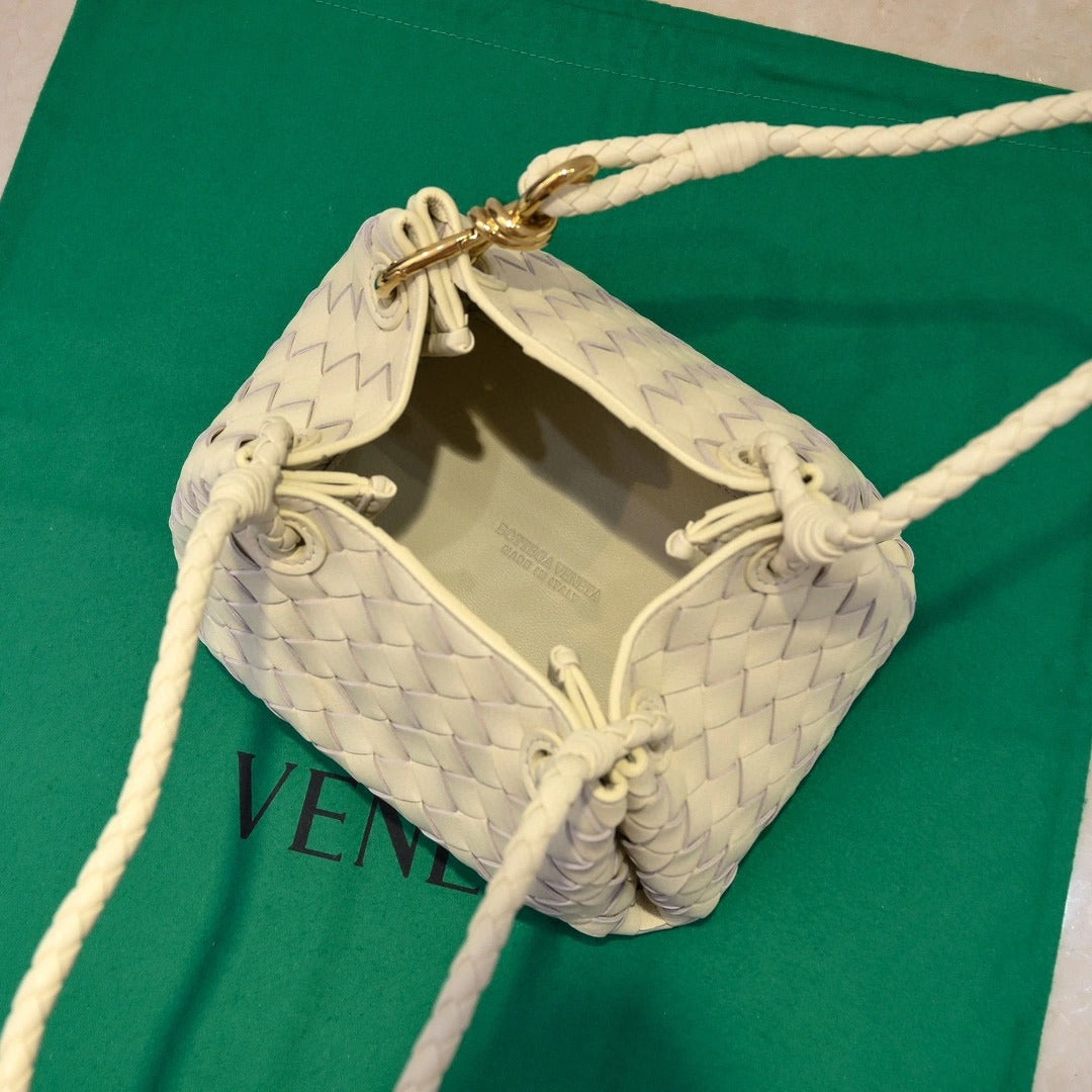 BOTTECA VENETA BAG